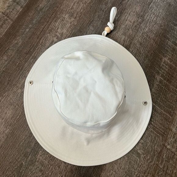 Wyeth Birdie Bucket Hat - Picture 3 of 6